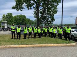 لماذا تحتاج شركتك إلى حراسة أمنية محترفة في 2026؟ 6 لماذا تحتاج شركتك إلى حراسة أمنية محترفة في 2026؟